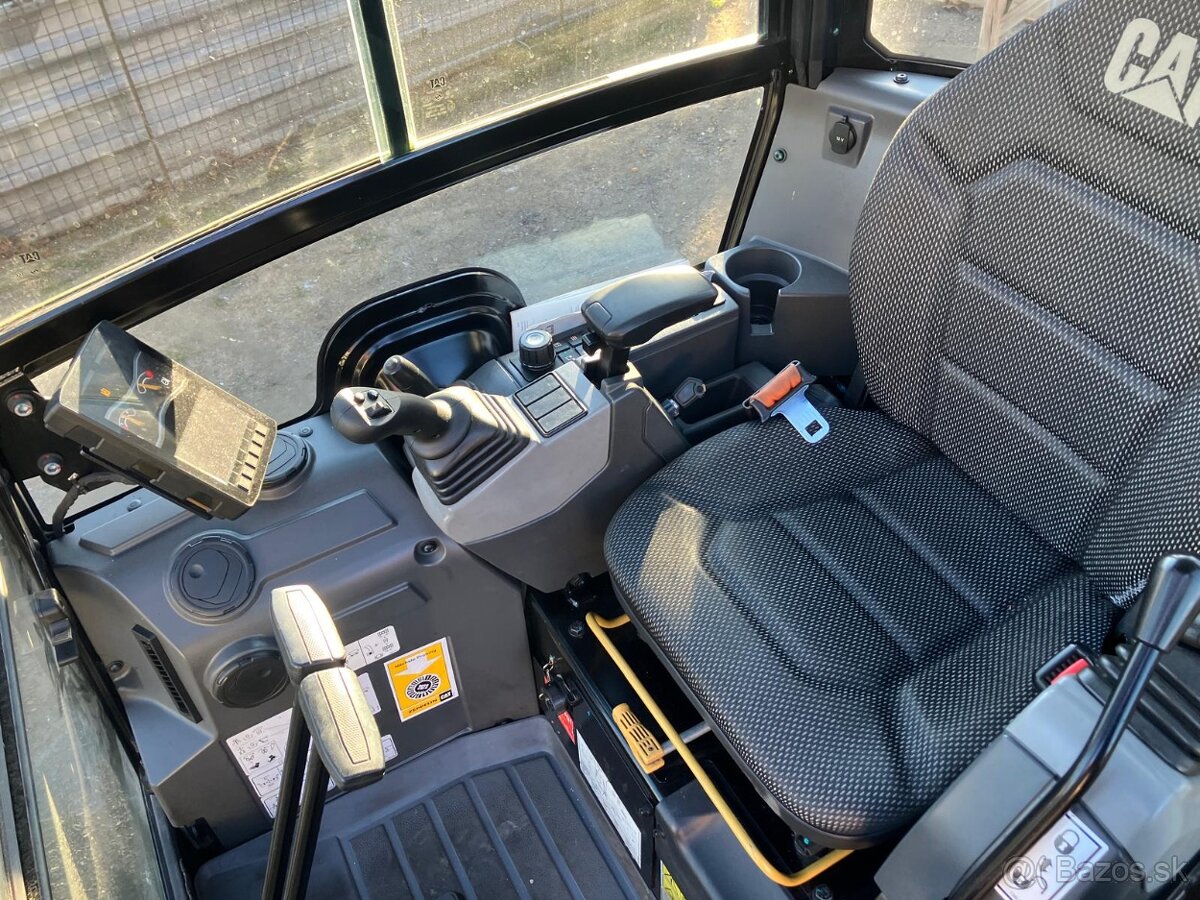 Prodám minibagr CAT 301.6 - 16