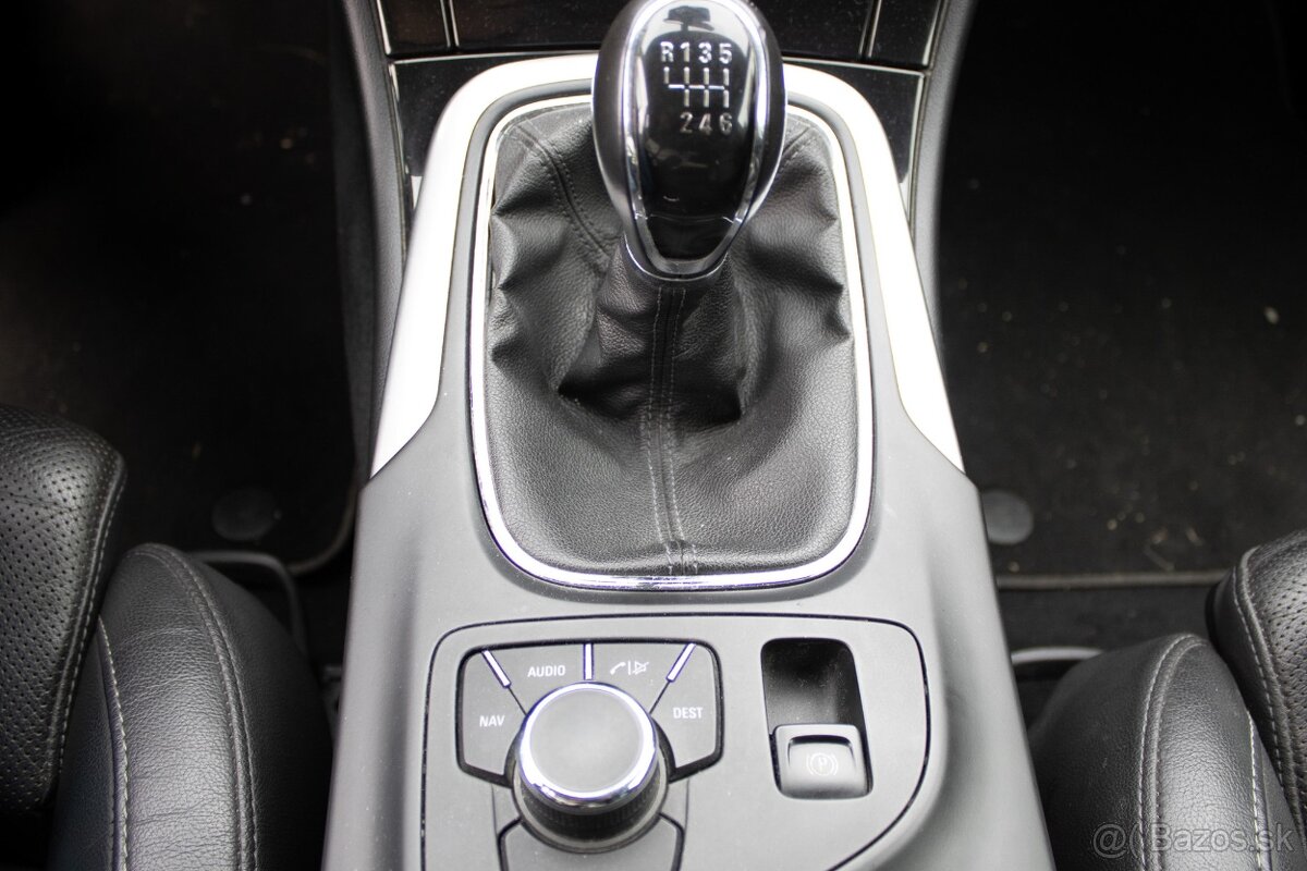 Opel Insignia ST 2.0 Turbo ECOTEC Cosmo - 16