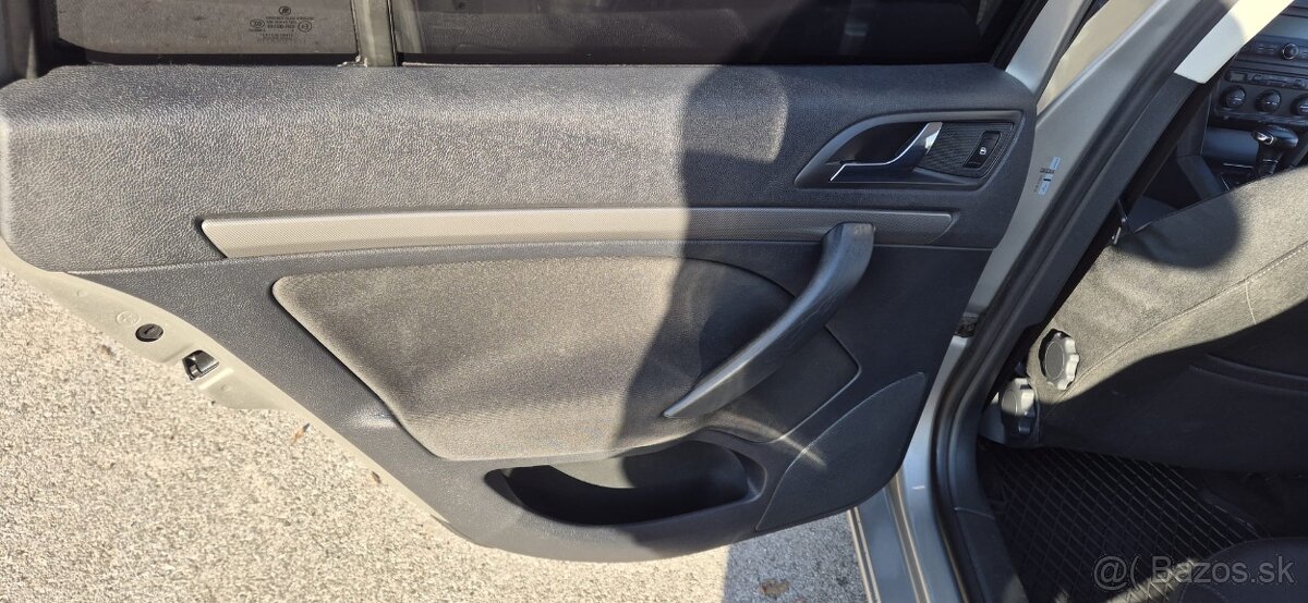 Škoda octavia combi - 16