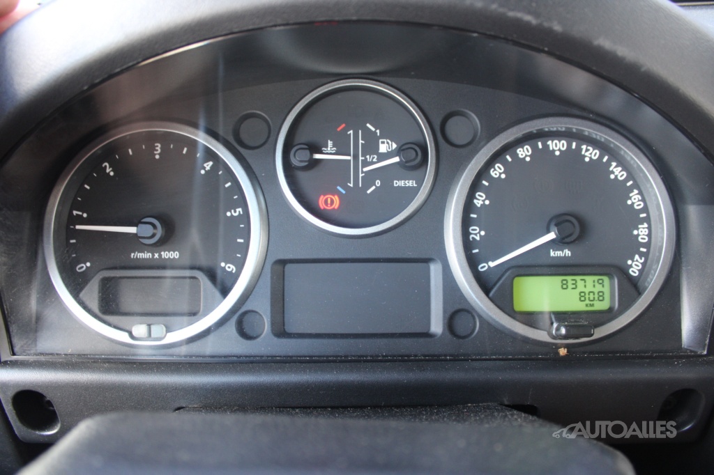 Land Rover Defender 2,4 TDCi 90 kW 110 SW 4x4 - 16