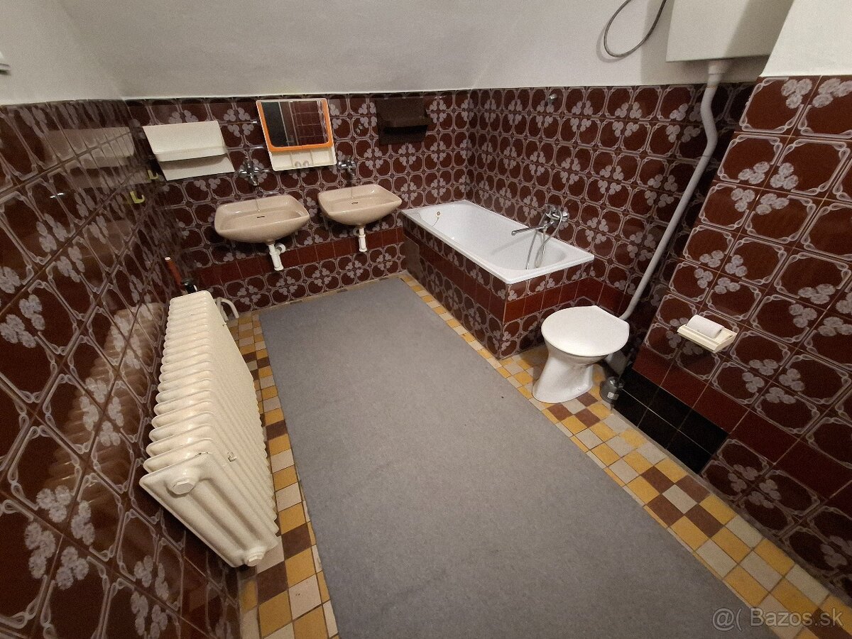 Rodinný dom v obci Jamník - 16