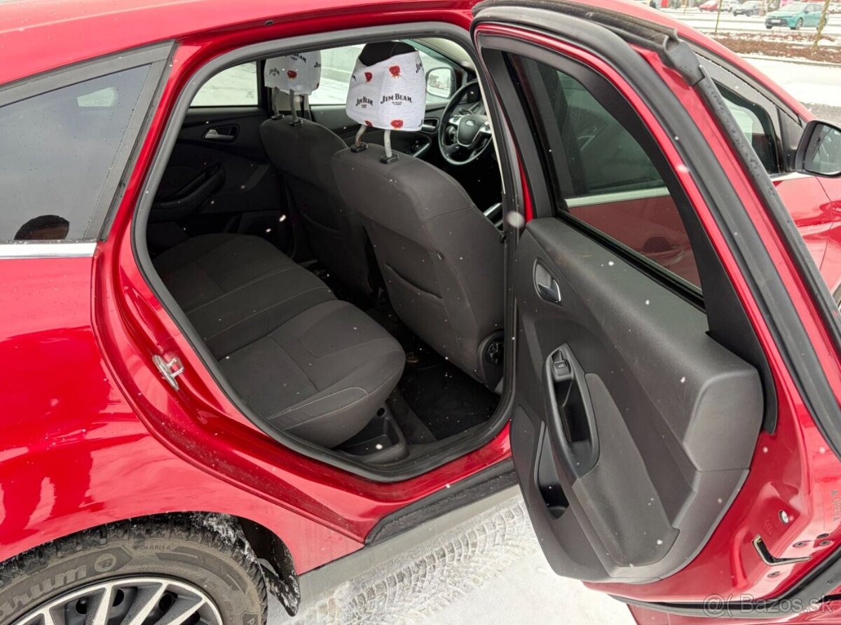 Ford Focus 1.6 EB 110kw TOP VÝBAVA - 16