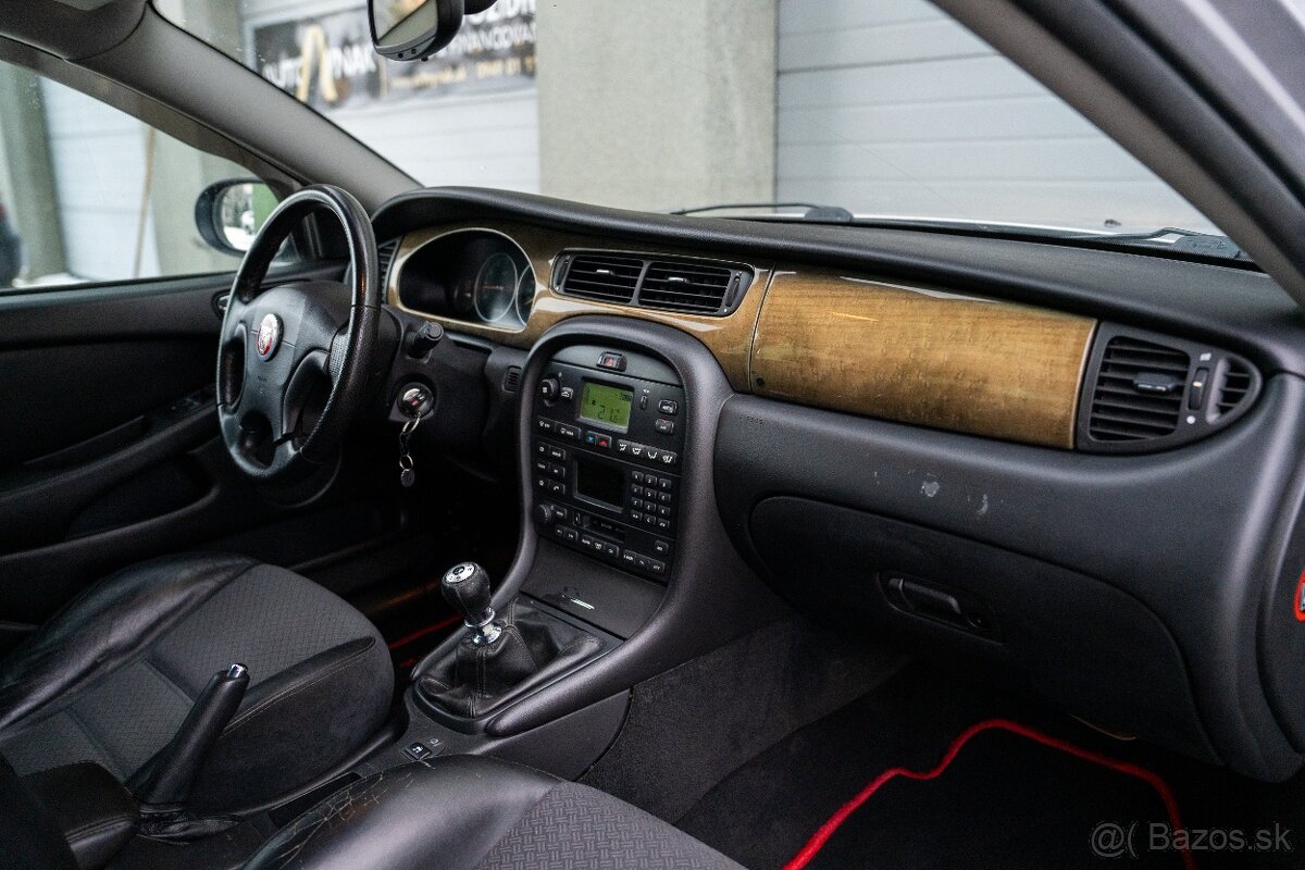 Jaguar X-type 3.0 V6 4X4 169kw M5 - 16