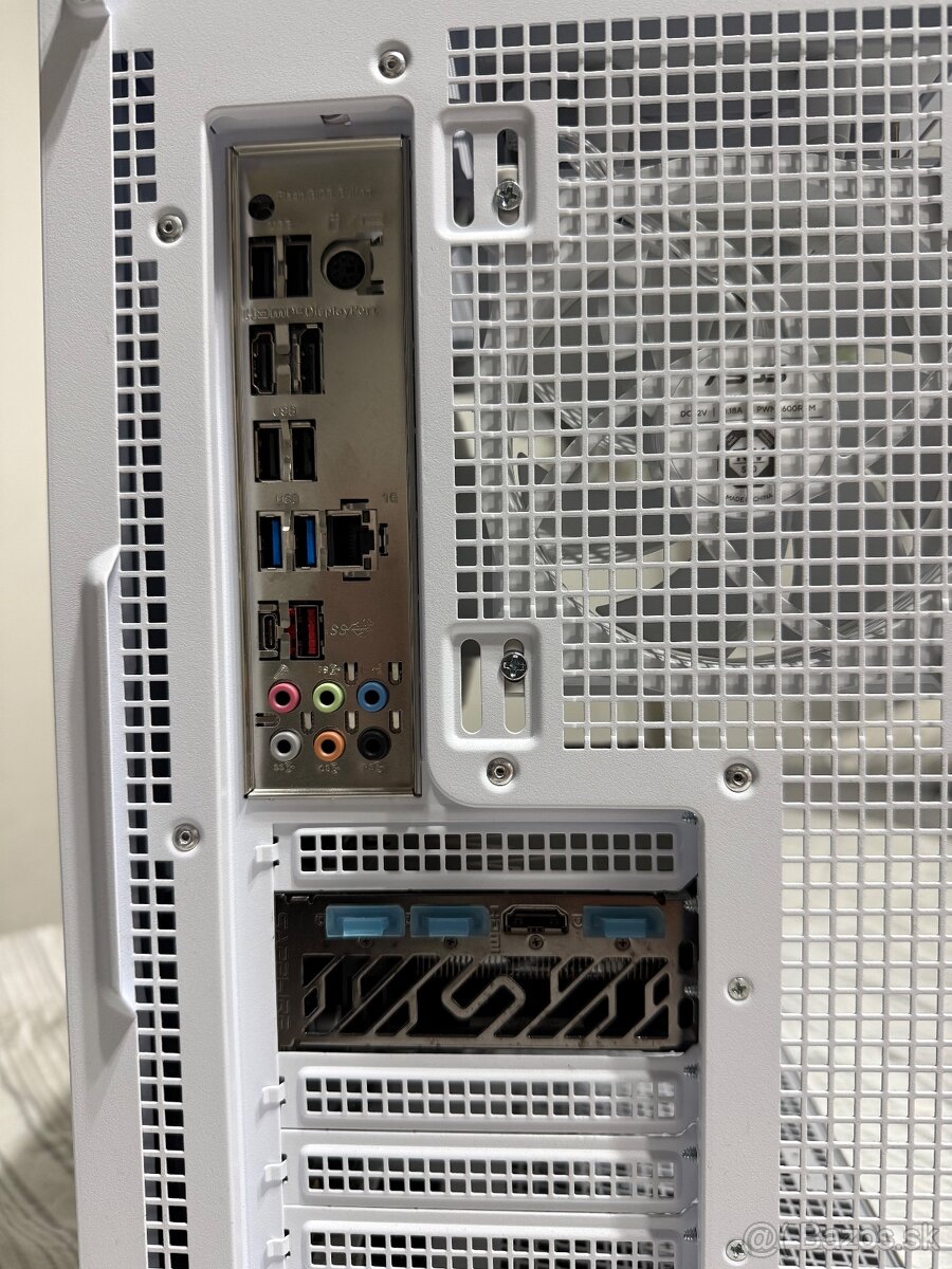 Herný PC Ryzen 5 5600, RX 6600 XT, 32gb RAM, 1TB SSD - 16