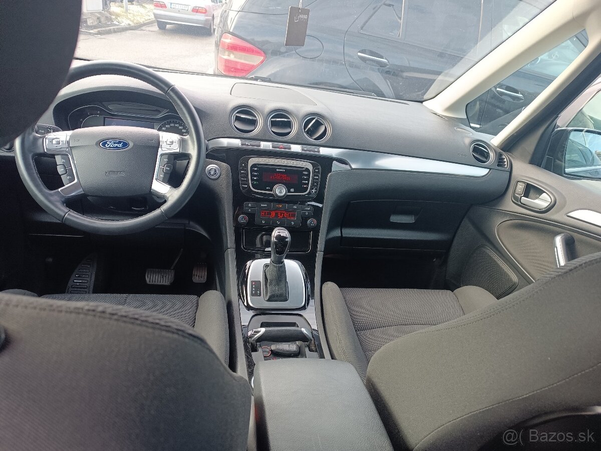 Predám Ford Galaxy 2, 0 d Titanium r.v.2015 - 16