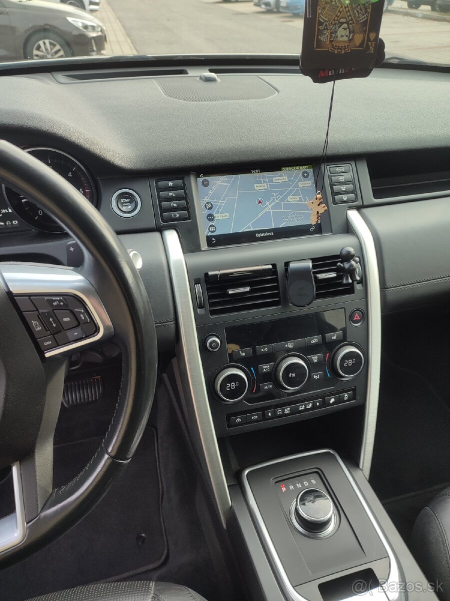 Land Rover Discovery sport - 16