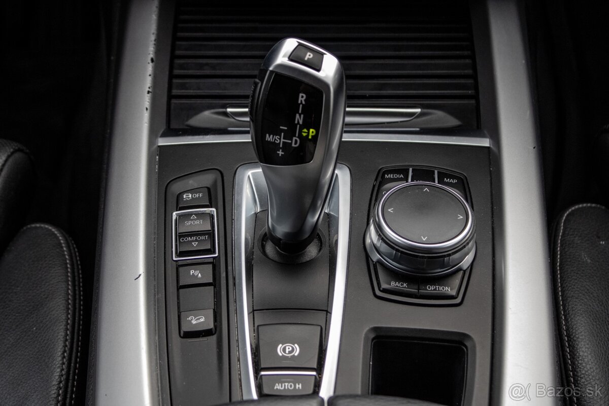 BMW X5 xDrive30d A/T - 16