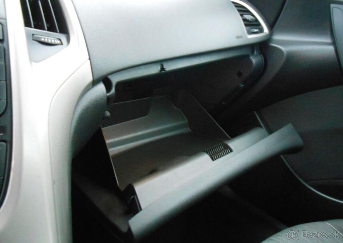 Opel Astra 1,6 85 kW KLIMA Serviska benzín - 16