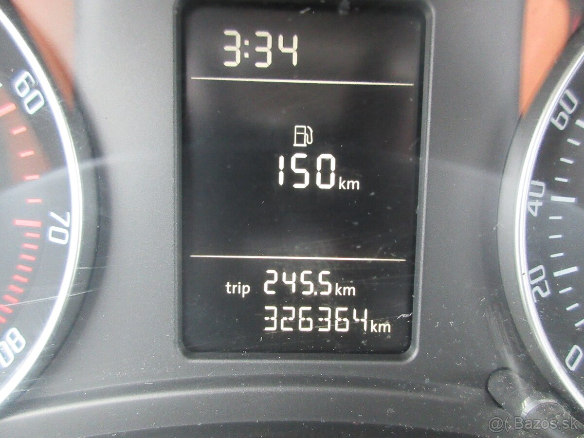 Škoda Octavia Combi 1.6 Tour II - 16