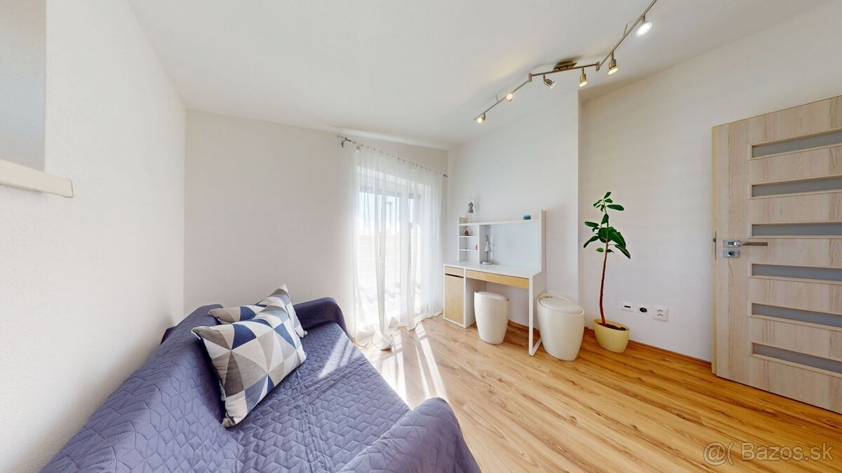 Luxusný RD na výbornej tichej ulici v pokojnej lokalite - 16