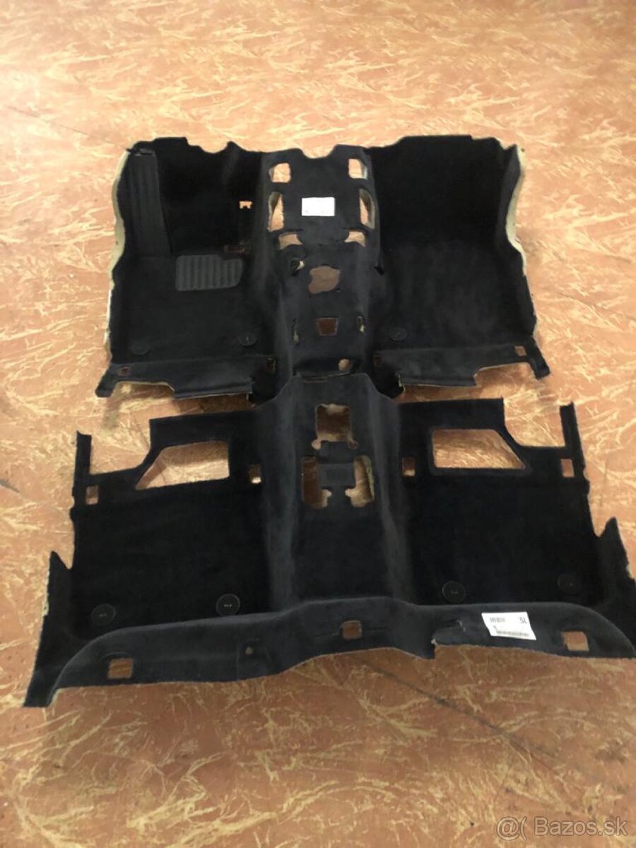 BMW 7 F01 NÁHRADNÉ DIELY - 16