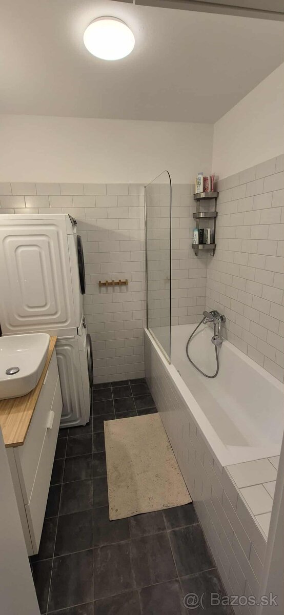 REZERVOVANÉ: Prenájom 3i bytu s KLIMATIZÁCIOU a dvomi - 16