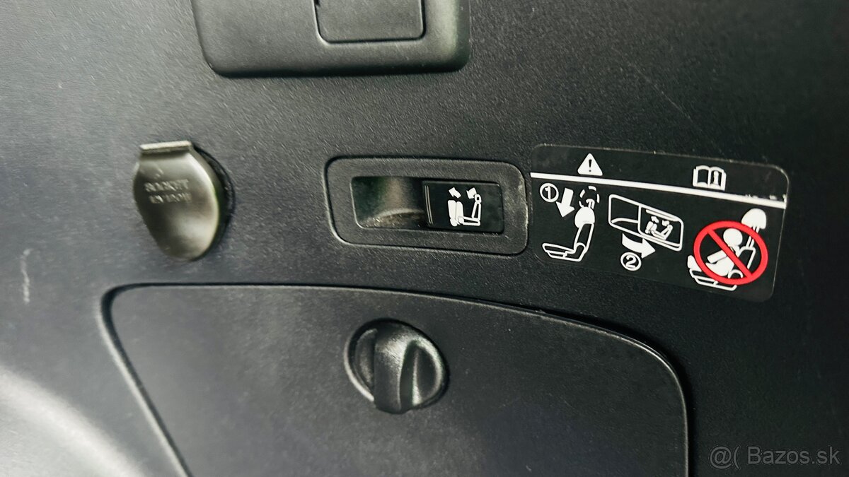 Predám Mitsubushi Outlander 2,2 diesel - 16