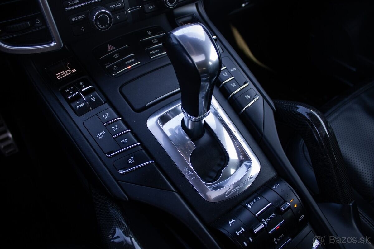Porsche Cayenne S 4,2 V8 281 kW - 16
