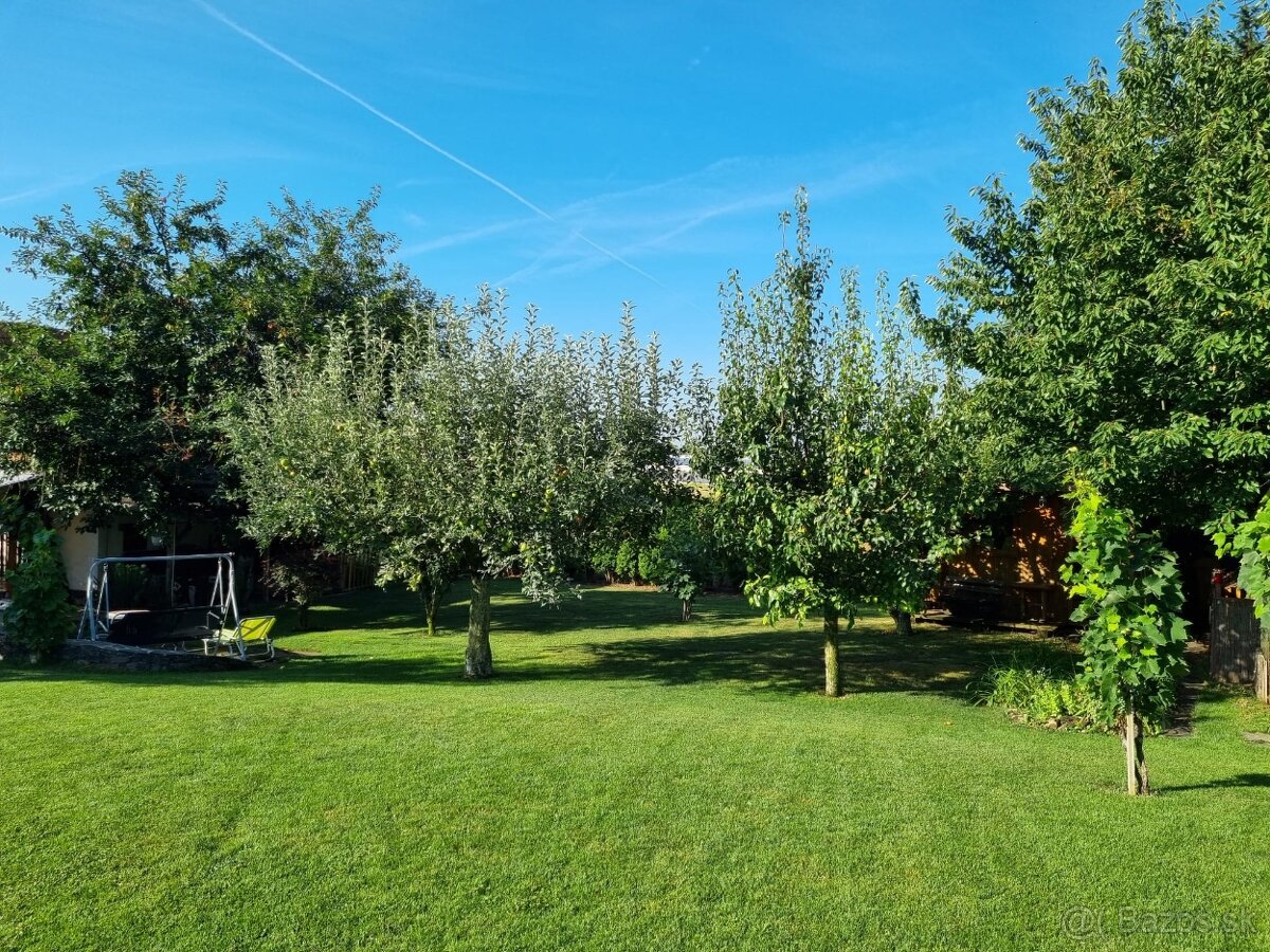 Novostavba RD s viničným domčekom a klembovou pivnicou - 16