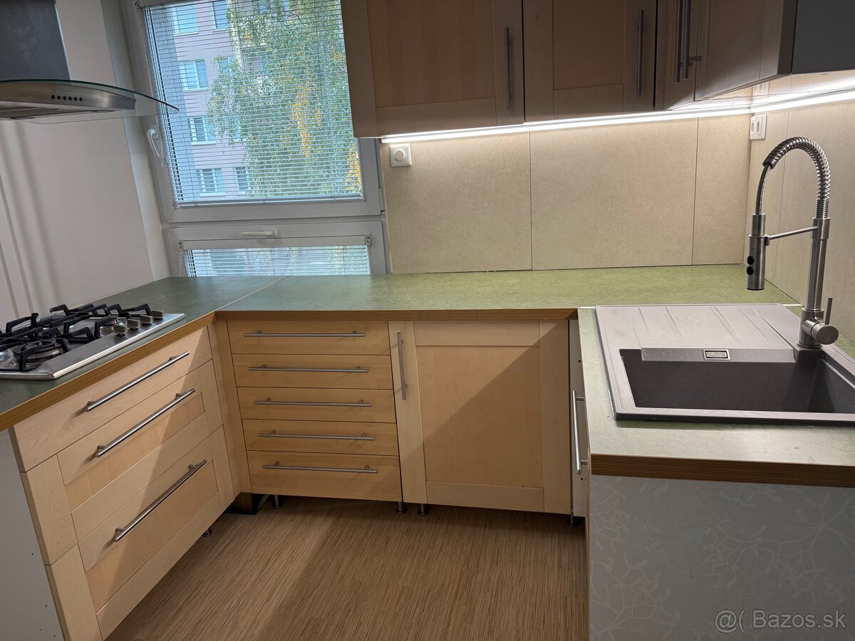 Prenájom 4 izbového bytu pre študentov - 16