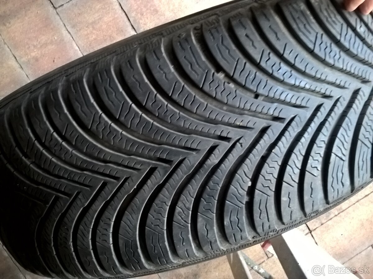 4 ks ZIMNÉ 205/65 R15 94H BF-GOODRICH a MICHELIN - OD 25€/ks - 16