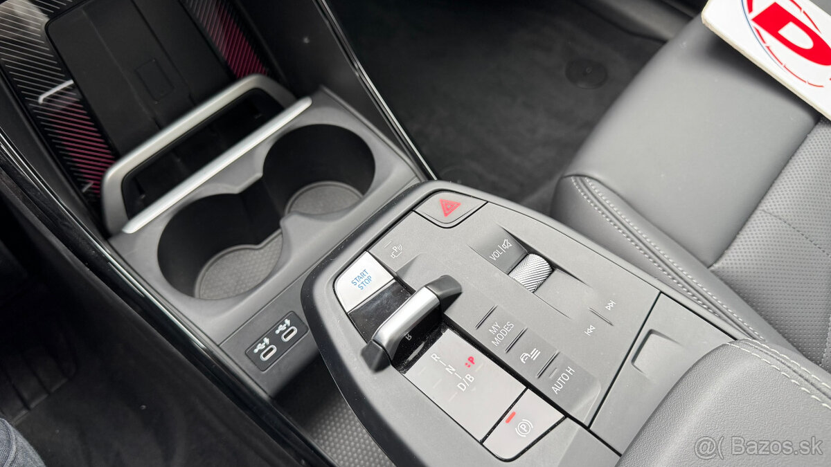 BMW iX1 30 xDrive - 16