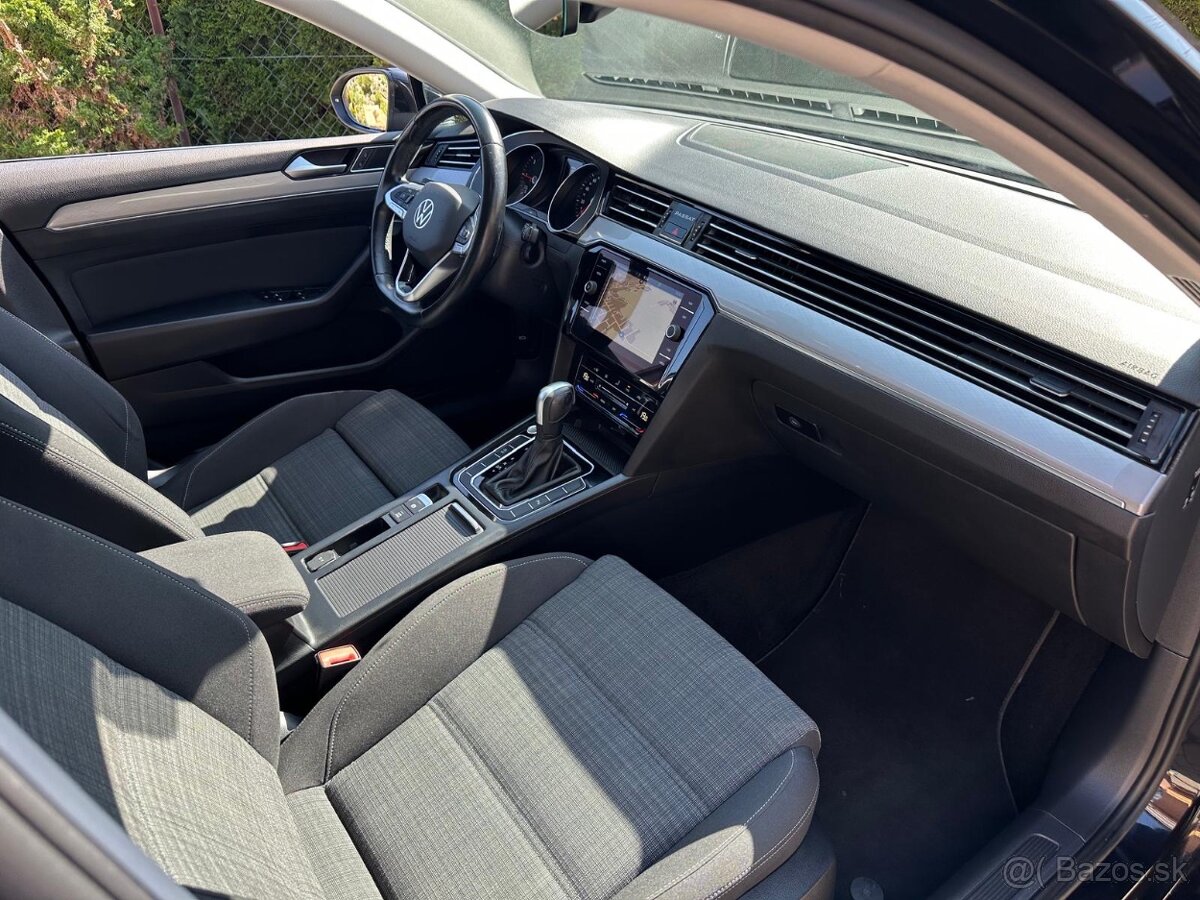 Vw Passat B8 lift Variant 2.0 TDI 110kw dsg - 16