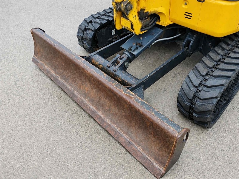 KOMATSU PC35MR-5 - pásový minibáger - 16