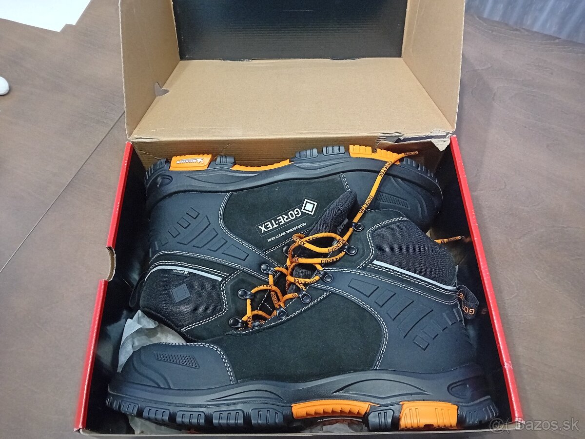 Pracovna obuv 48 - 16