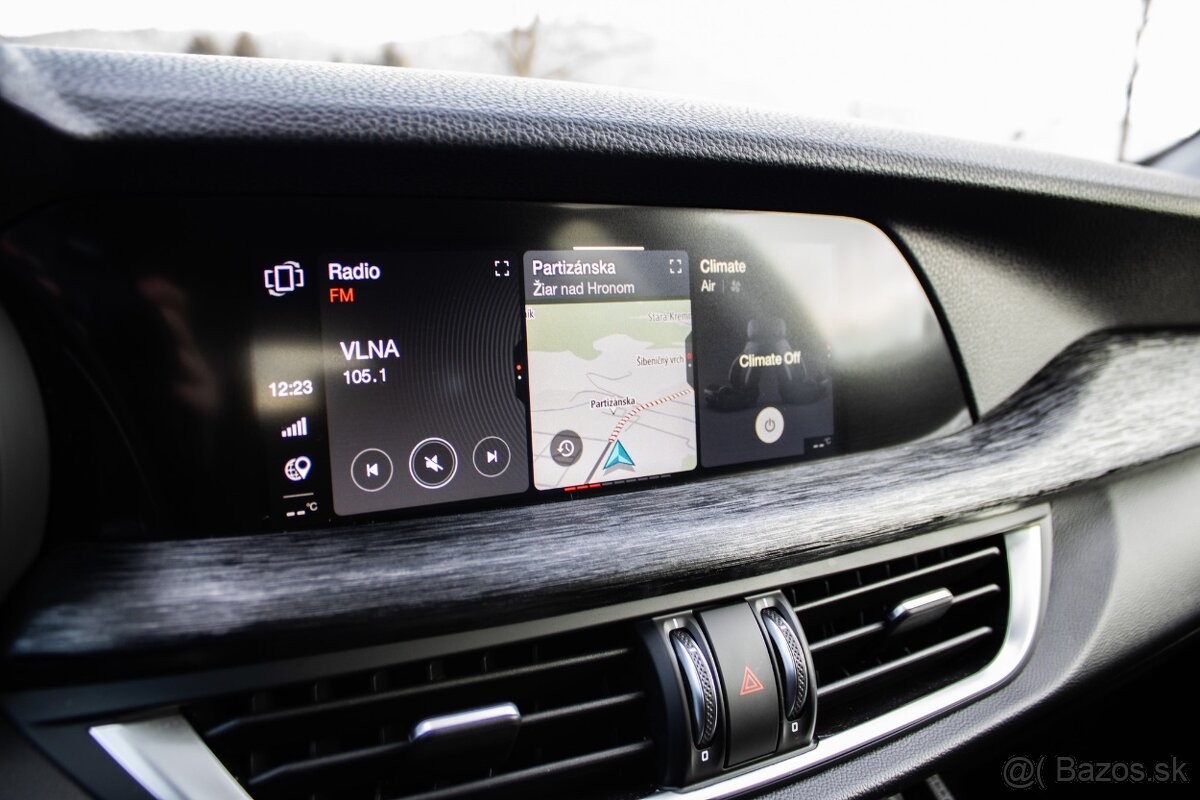 Alfa Romeo Stelvio 2021 - 16