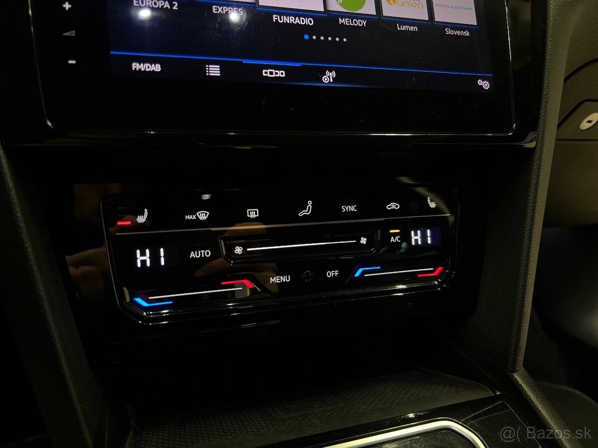 Volkswagen Passat Variant 2.0 TDI EVO Elegance DSG - 16