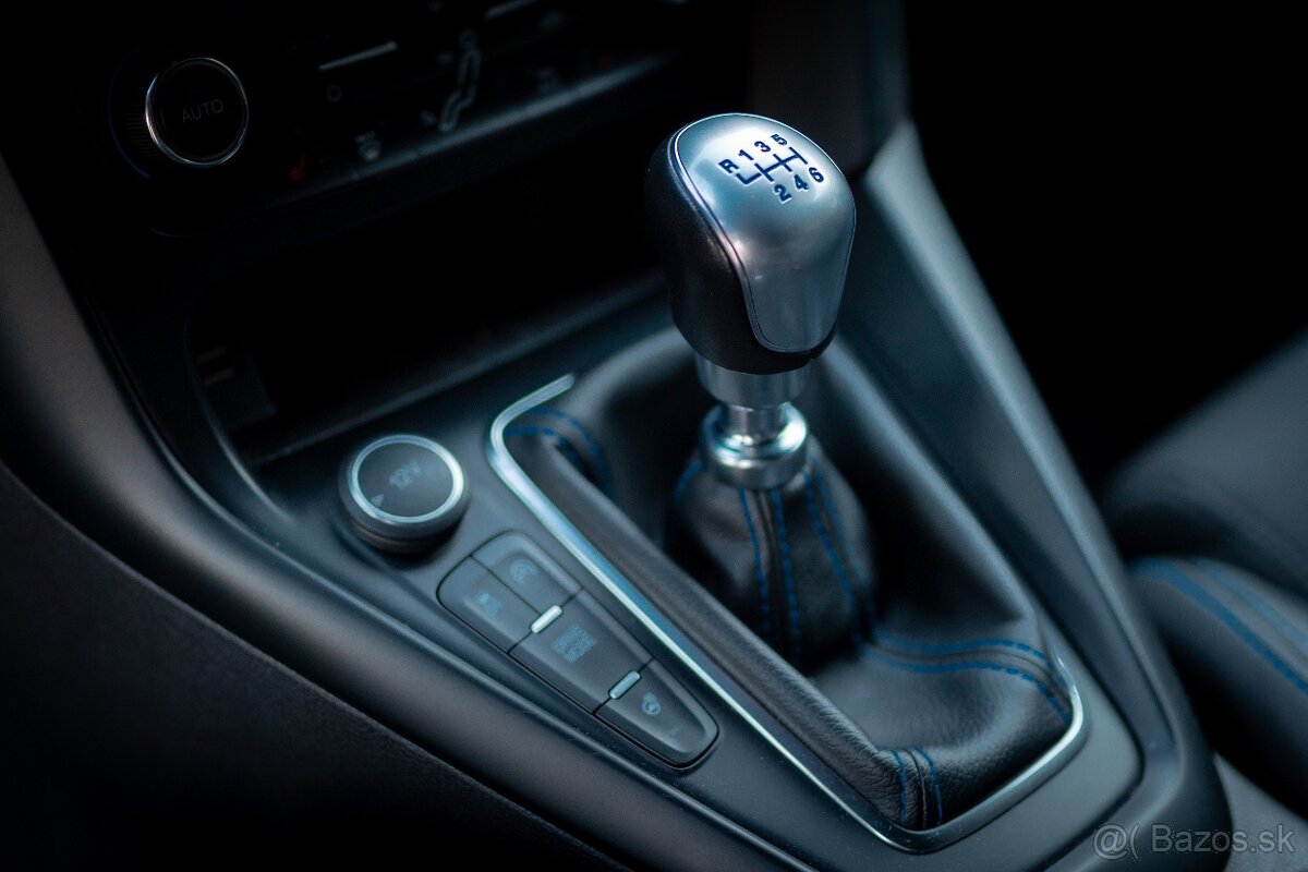 Nová Cena Ford Focus RS MK3 2.3 Turbo - 16