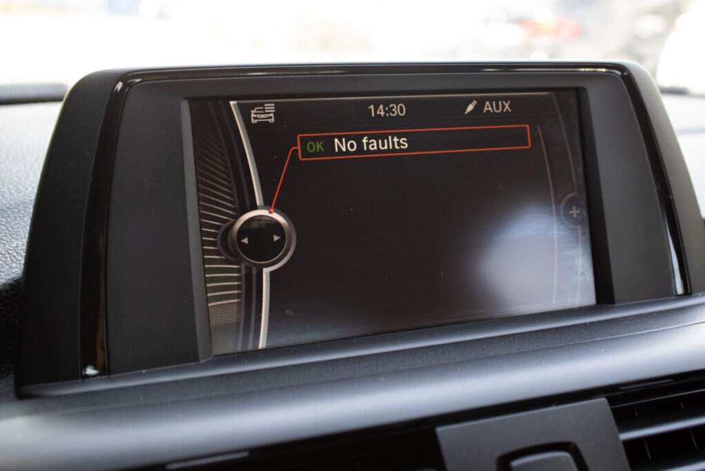 BMW 116i z roku 2011 - 16