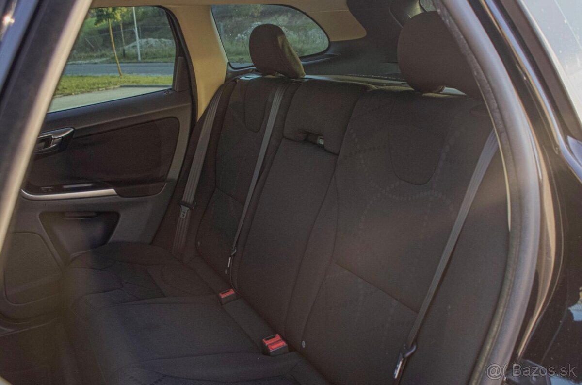 Volvo XC60 D5 (151kW) AWD Kinetic - 16