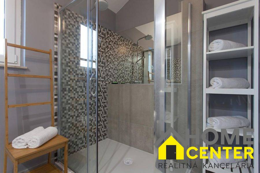 Na predaj kamenná vila s bazénom / 185 m² /, ostrov Krk - 16