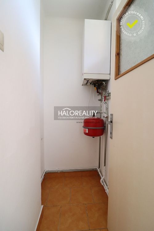 HALO reality - Prenájom, trojizbový byt Nové Zámky, zrekonšt - 16