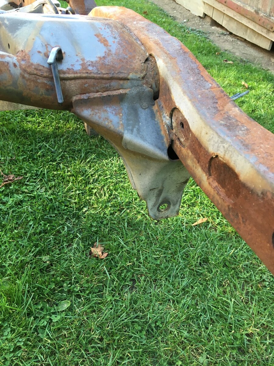 Hyundai galloper šasi pajero 1 - 16