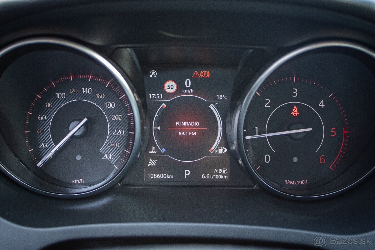 Jaguar E-Pace 2.0 I4 S AWD A/T - 16