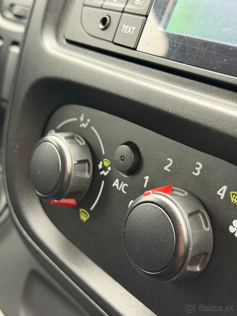 Renault Trafic 1.6 DCI L1H1 70kW - 16