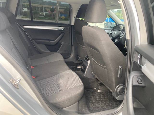 Škoda Octavia combi 1.6 TDI, 2016, 81kW, NAVI - 16