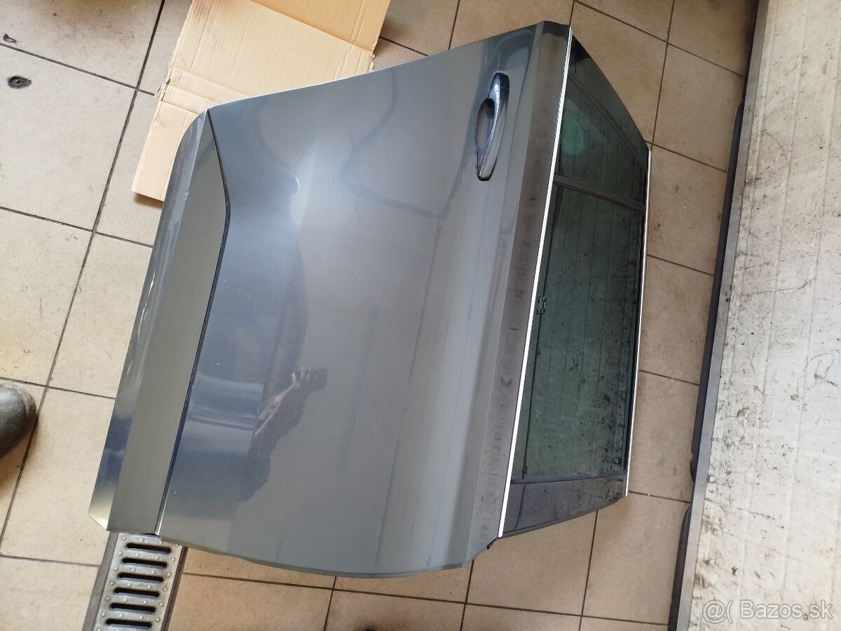 Rozpredám Superb 3 dvere (pravá strana) - 16