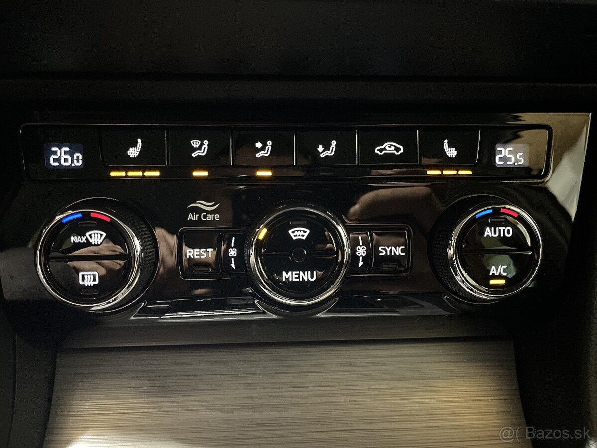 Škoda Superb Combi 2.0 TDI SCR Style DSG - 16