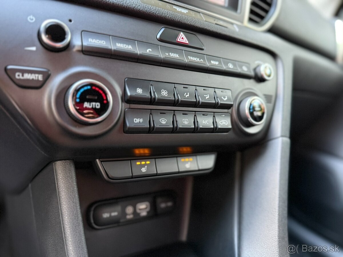 KIA SPORTAGE 1.6 GDI GOLD 2018/ 1.MAJITEĽ/ NEBÚRANÉ/ SK AUTO - 16