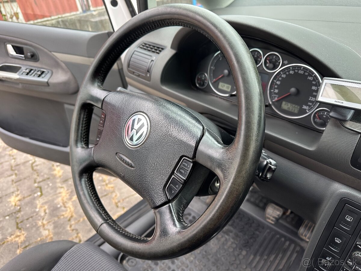 Volkswagen Sharan 2,0TDi 103Kw Comfortline 7 miest - 16