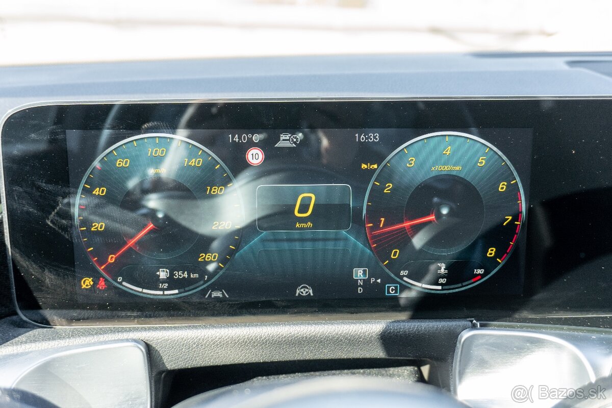 Mercedes GLB 200 4Matic AMG Line - 16