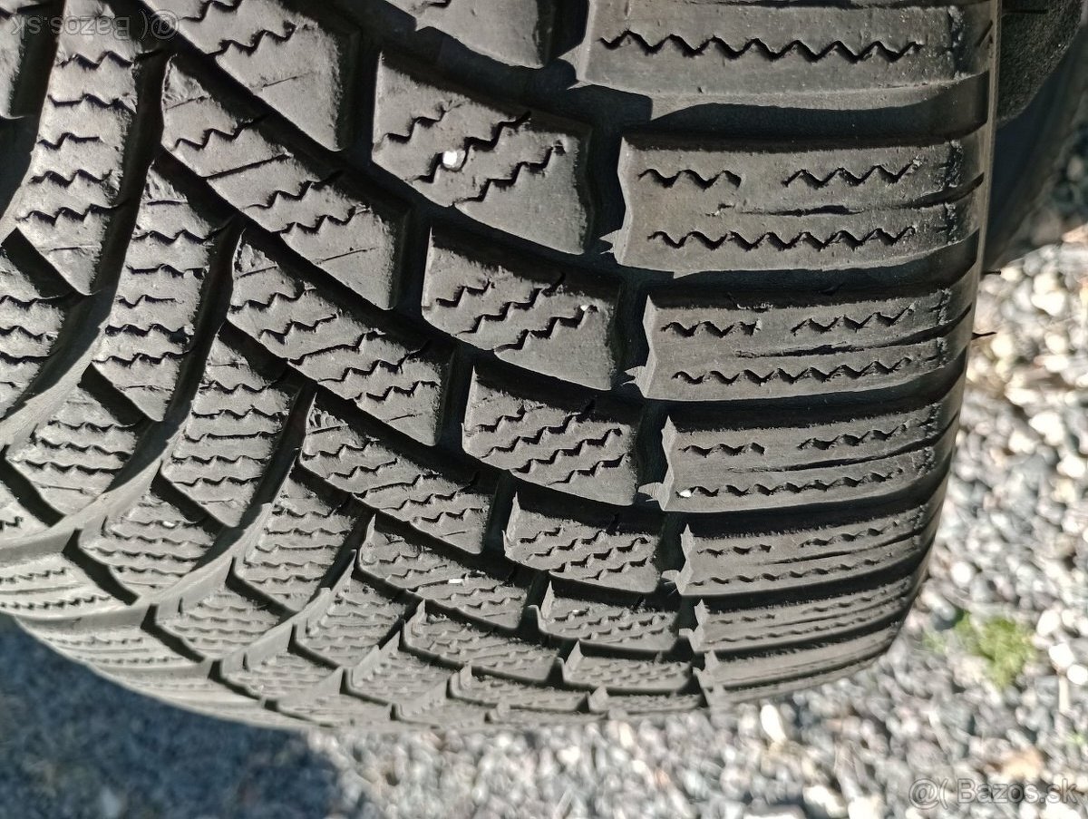 ZIMNÉ 225/45 R18 95V XL NOKIAN BRIDGESTONE a TAURUS cca 7 mm - 16