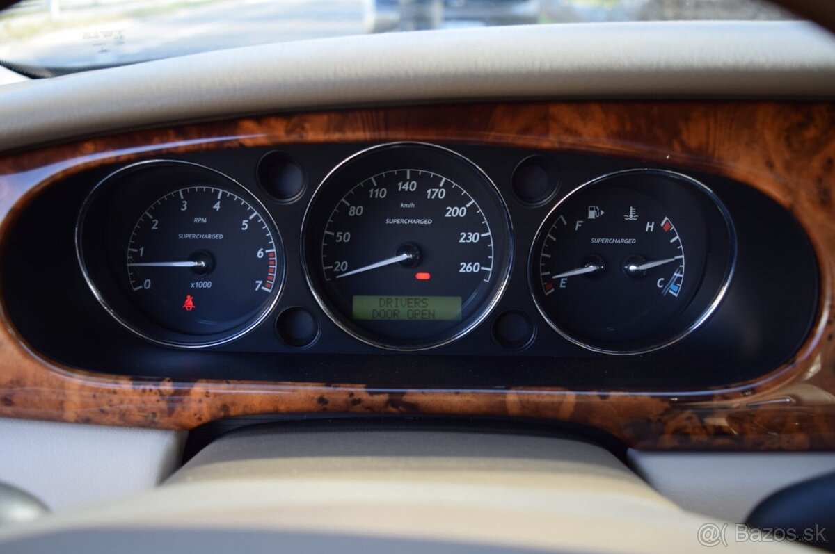 Jaguar XJ-R 4.2 V8 2004 - 16
