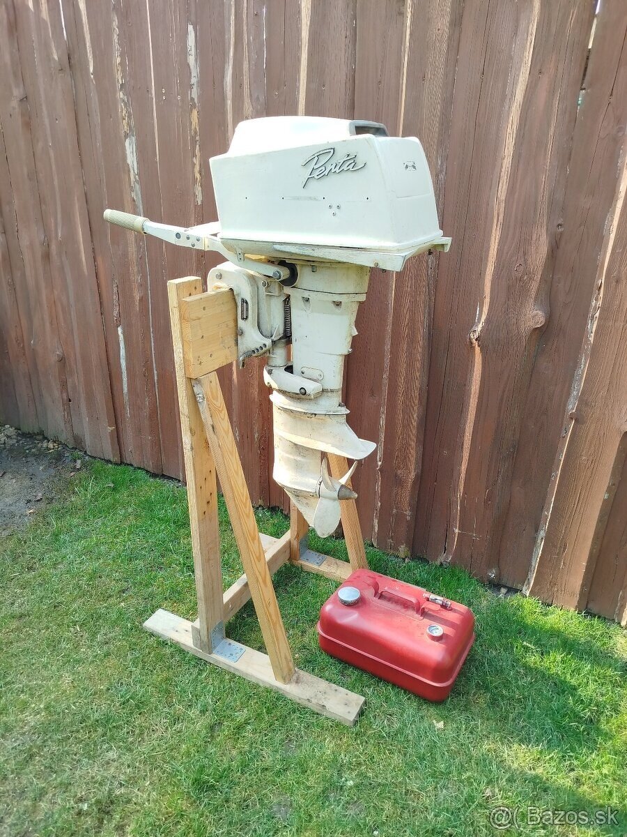 ZÁVESNÝ LODNÝ MOTOR VOLVO PENTA 25HP - 16