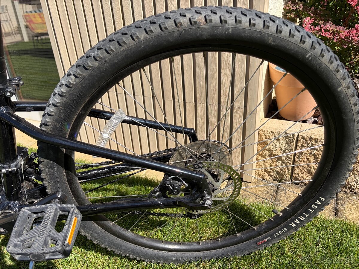 Specialized Rockhopper 27,5 kolesá - 16
