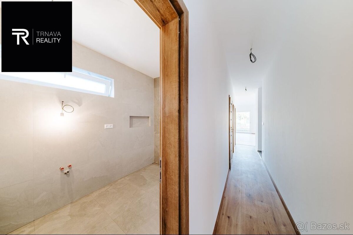 TRNAVA REALITY - DOM V ŠTANDARDE s prístreškom a terasou, ob - 16