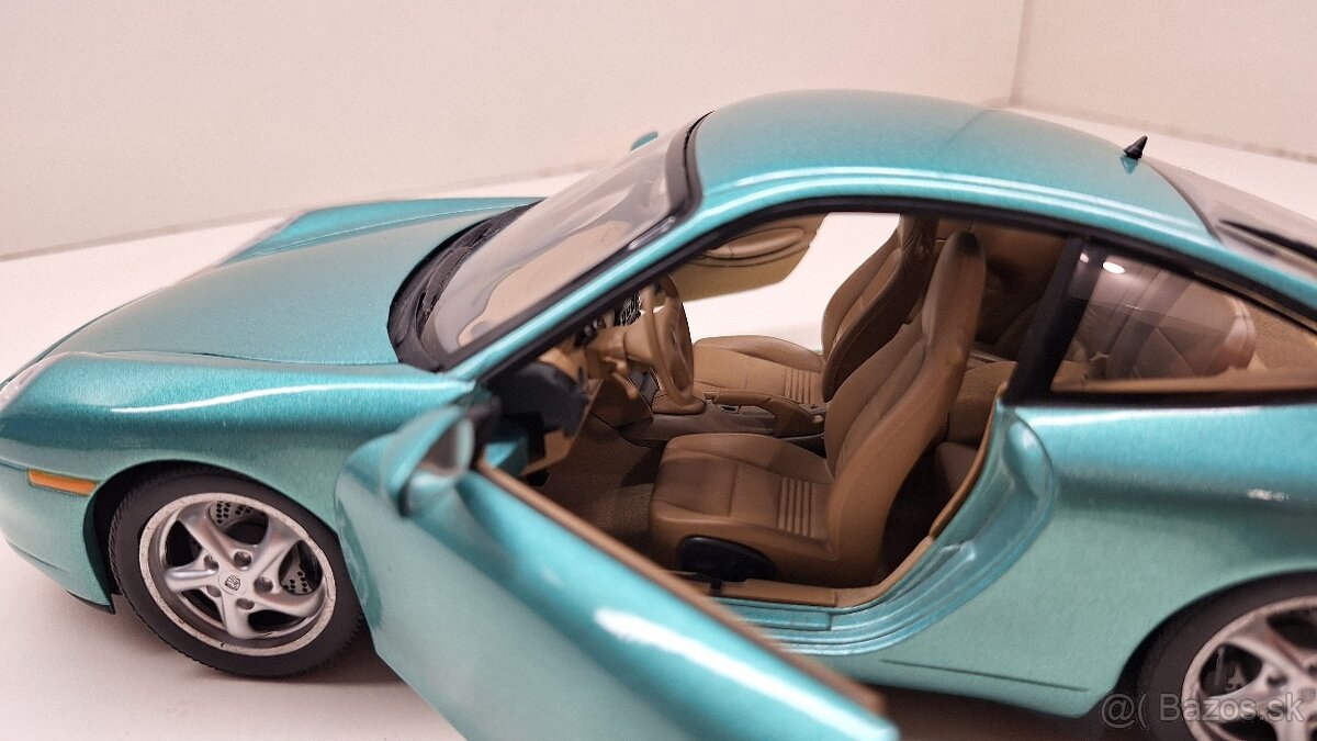 1:18 PORSCHE 911 996 UT - 16