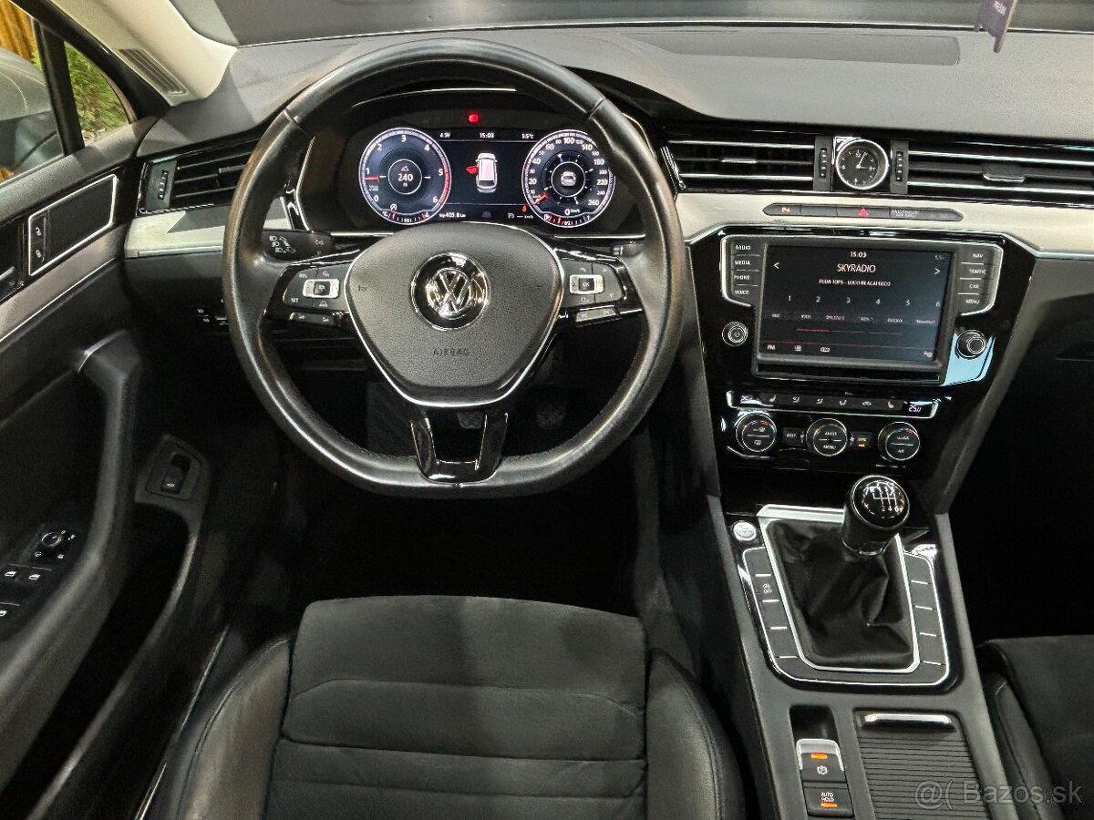 Volkswagen Passat Variant 2.0 TDI Highline VIRTUAL - 16