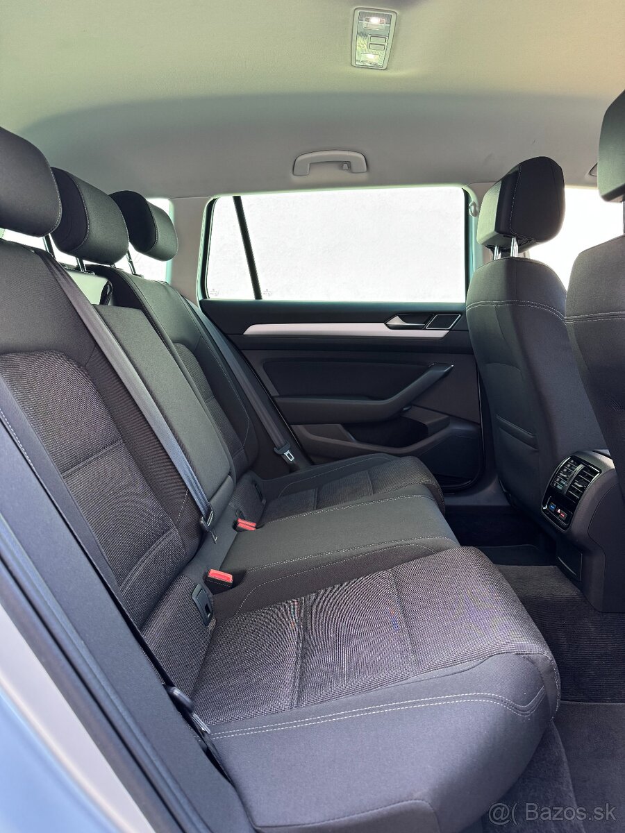 VOLKSWAGEN PASSAT VARIANT, 1,5 TSI, 2/2019, FULL LED, KAMERA - 16