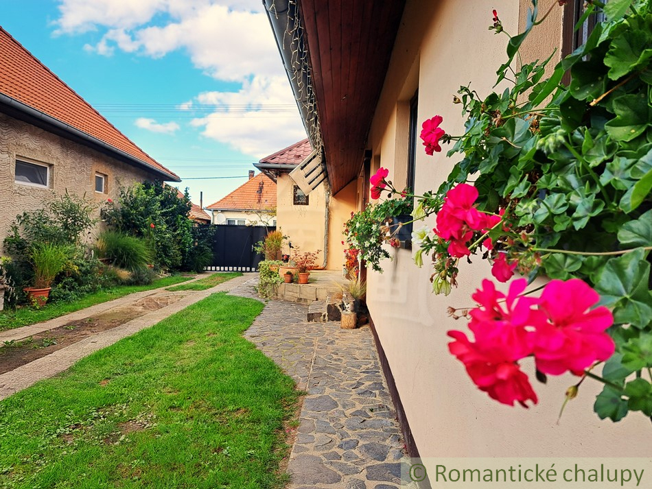 Rodinný dom s romantickou a chalupárskou atmosférou v podh - 16